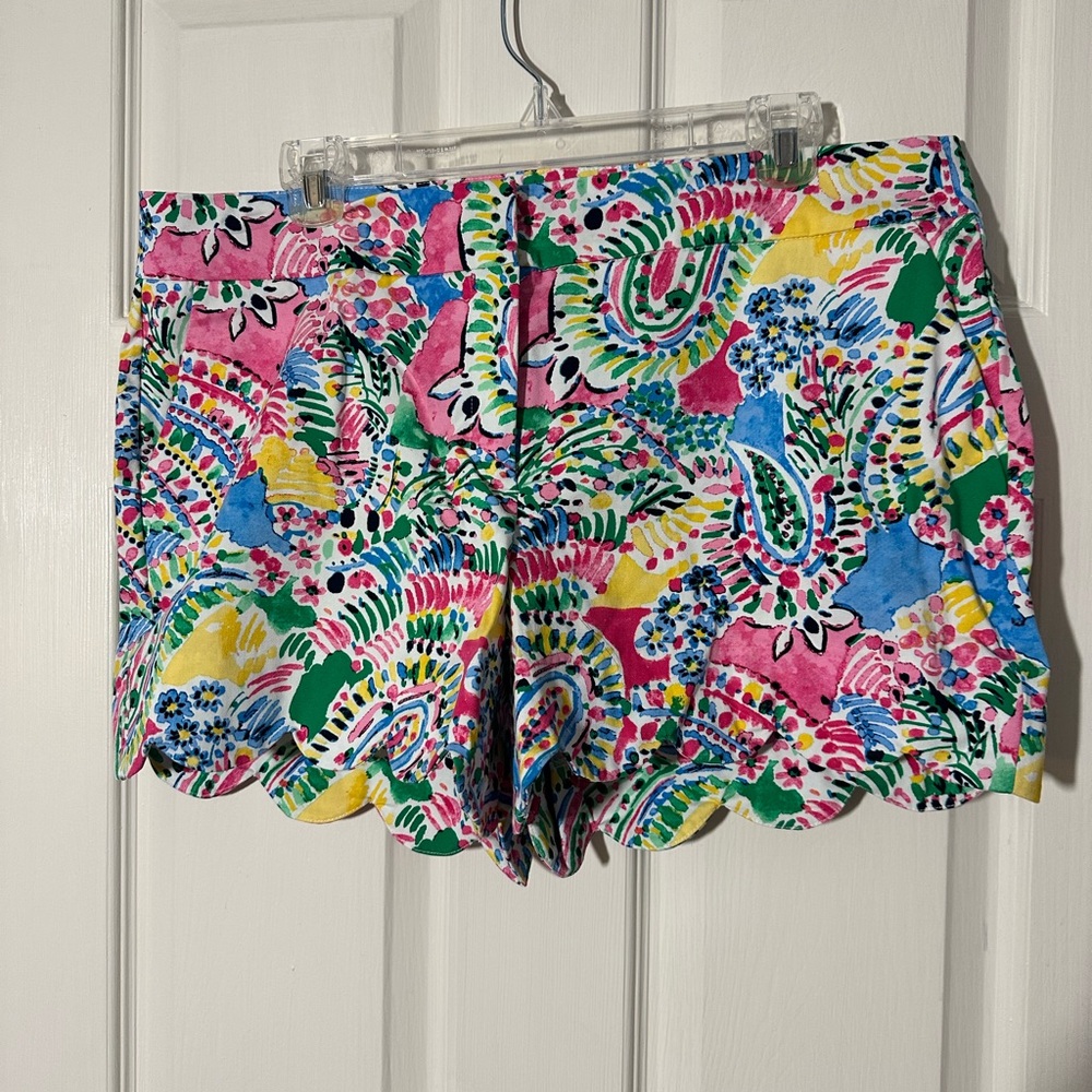Crown and Ivy Scalloped Shelby Shorts